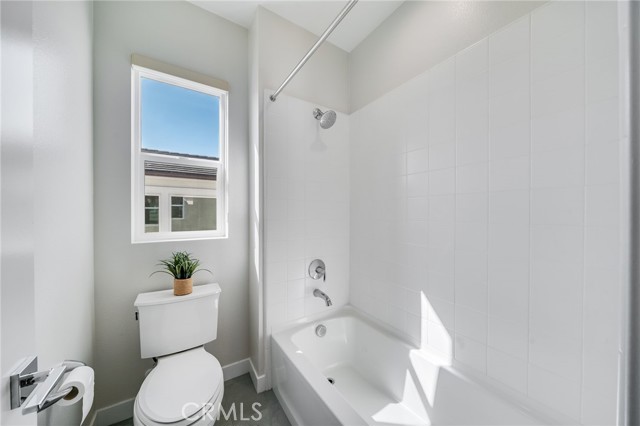 Detail Gallery Image 37 of 58 For 301 Brackens, Lake Forest,  CA 92630 - 4 Beds | 4 Baths