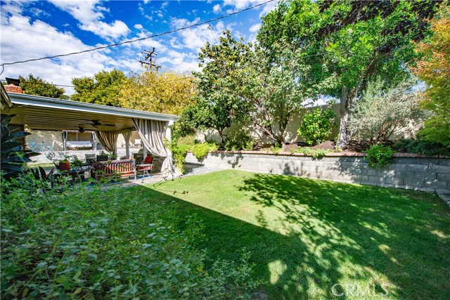 1546 Deodora Street photo 25