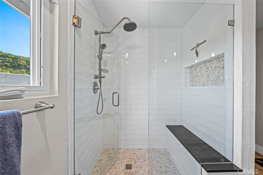 1807 Valencia - photo 17