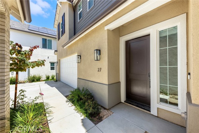 27 Miren Pl, Arcadia CA: https://media.crmls.org/medias/52a0ba87-395a-4cb5-94d9-83f4320600b7.jpg