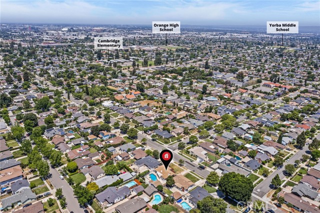 1514 E Palm Avenue, Orange CA: https://media.crmls.org/medias/52a0c53e-6d2a-4d98-a026-9715ce97a47a.jpg