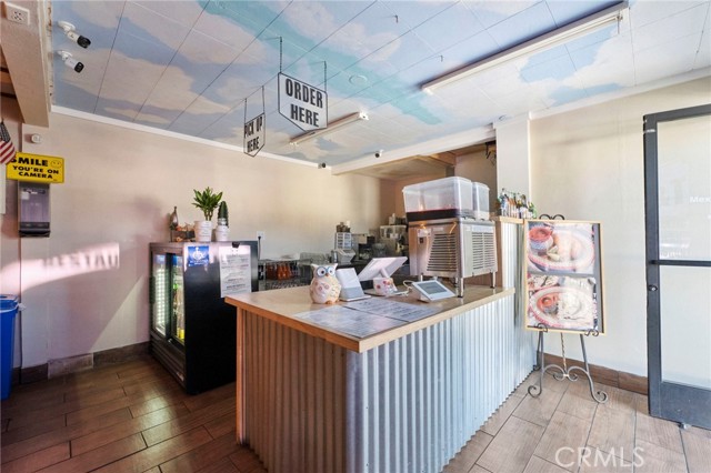 8111 Foothill Boulevard, Rancho Cucamonga CA: https://media.crmls.org/medias/52a0c95e-669a-44ed-87b9-3a9b71f1fd1e.jpg