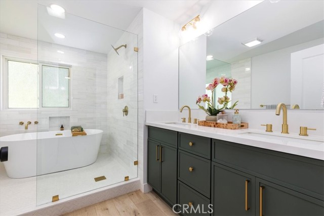 Detail Gallery Image 29 of 41 For 20919 De La Guerra St, Woodland Hills,  CA 91364 - 3 Beds | 3 Baths
