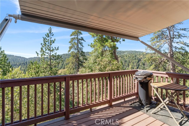 Detail Gallery Image 1 of 37 For 26520 Walnut Hills Dr, Lake Arrowhead,  CA 92391 - 3 Beds | 2/1 Baths