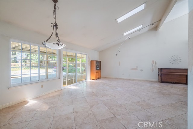 Detail Gallery Image 11 of 47 For 3508 Spur Ct, Chino,  CA 91710 - 4 Beds | 2 Baths