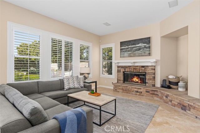 Detail Gallery Image 7 of 37 For 15 Madison, Newport Beach,  CA 92660 - 4 Beds | 3/1 Baths