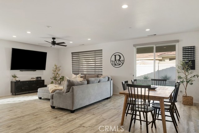 Detail Gallery Image 6 of 34 For 11661 Forsythia, Jurupa Valley,  CA 91752 - 4 Beds | 2/1 Baths