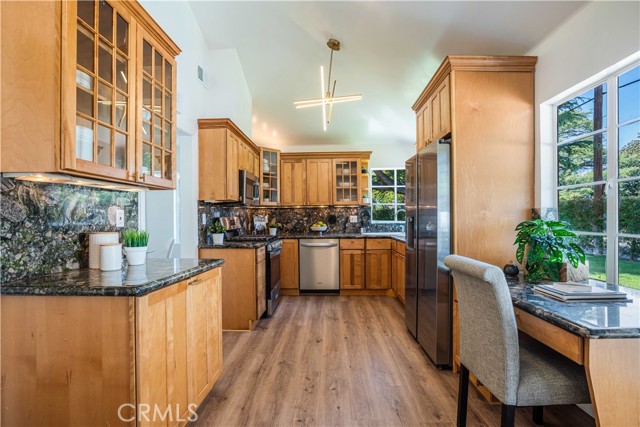 Detail Gallery Image 3 of 5 For 5450 Morella Ave, Valley Village,  CA 91607 - 3 Beds | 2 Baths