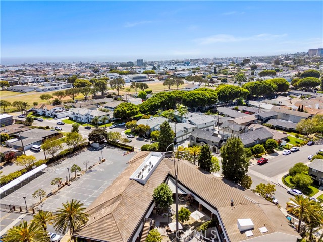 503 Saint Andrews, Newport Beach CA: https://media.crmls.org/medias/52a4bb4a-a29b-4efd-aa22-7a9655a9a88a.jpg