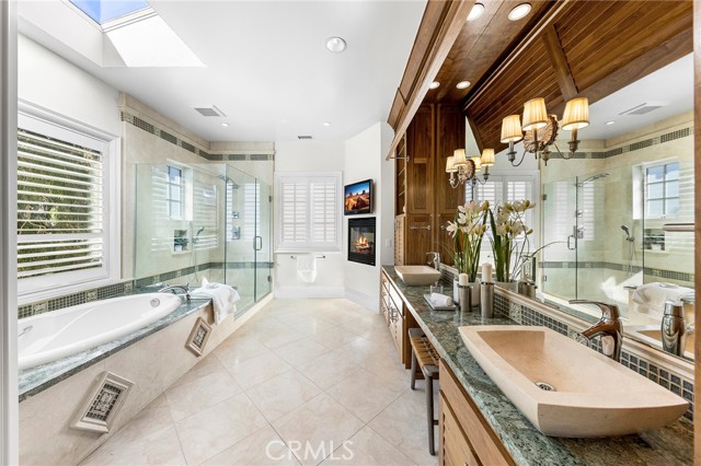 Detail Gallery Image 45 of 75 For 701 Bayside Dr, Newport Beach,  CA 92660 - 5 Beds | 5/1 Baths