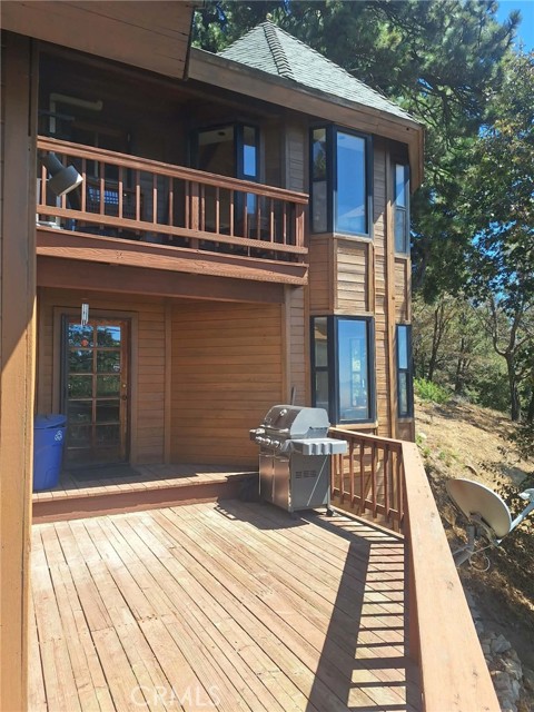21425 Sawpit Canyon Road, Cedarpines Park, CA 92322