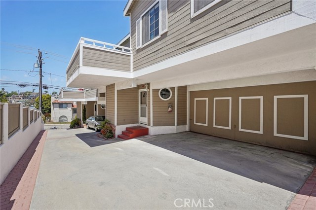 1924 Mathews Avenue, Redondo Beach CA: https://media.crmls.org/medias/52a5fdc4-2d13-4378-83ee-fff44d27f2f4.jpg
