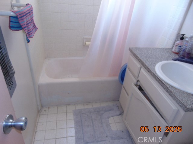 Image 7 of 24 For 20534 Pioneer Boulevard