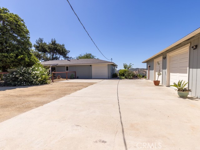 7491 Kingsbury Road, Templeton CA: https://media.crmls.org/medias/52a66b94-3430-482f-8f85-6a3dc05f44bb.jpg