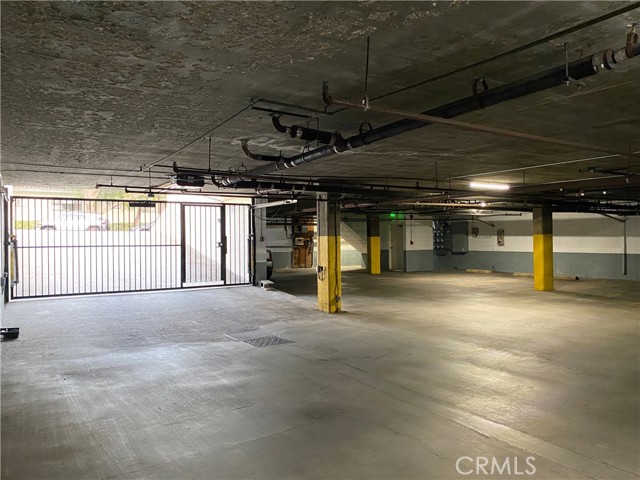 Detail Gallery Image 16 of 17 For 987 E Del Mar Bld #13,  Pasadena,  CA 91106 - 2 Beds | 2 Baths