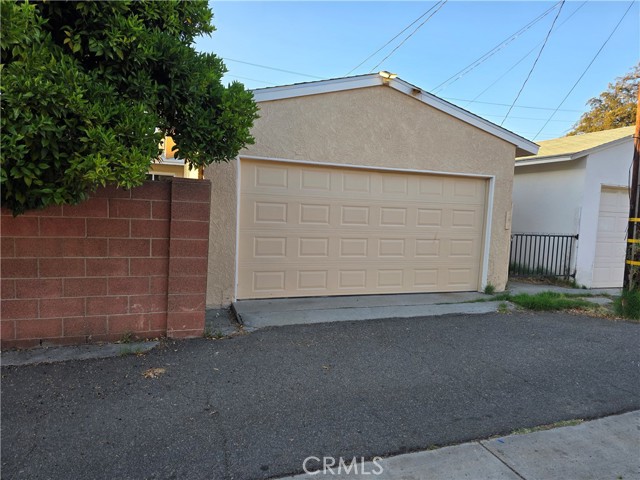706 W Orangethorpe Avenue, Fullerton CA: https://media.crmls.org/medias/52a6f4f8-8b81-454c-83fe-fdeada586e71.jpg