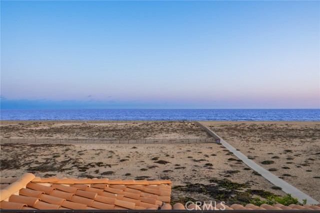 1201 E Balboa Boulevard, Newport Beach CA: https://media.crmls.org/medias/52a7694b-cfe7-439d-b3a0-f9a3f01093b6.jpg