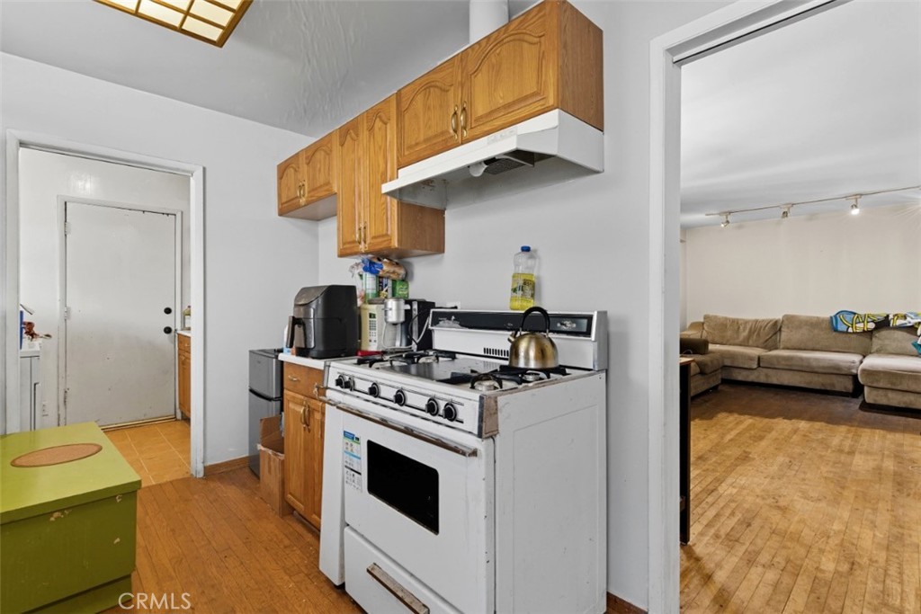 MLS #IV25217541 image #5