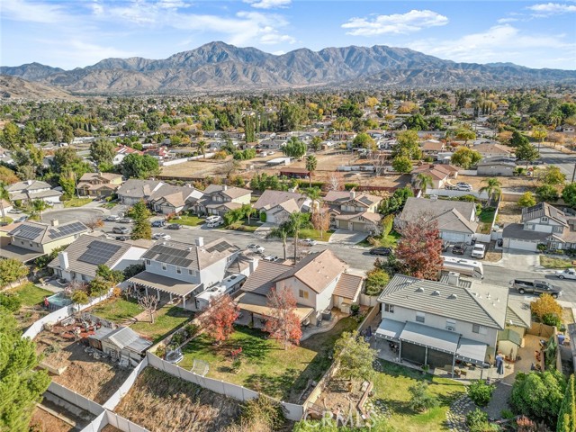 Detail Gallery Image 14 of 40 For 12908 Brooks Ln, Yucaipa,  CA 92399 - 4 Beds | 3 Baths