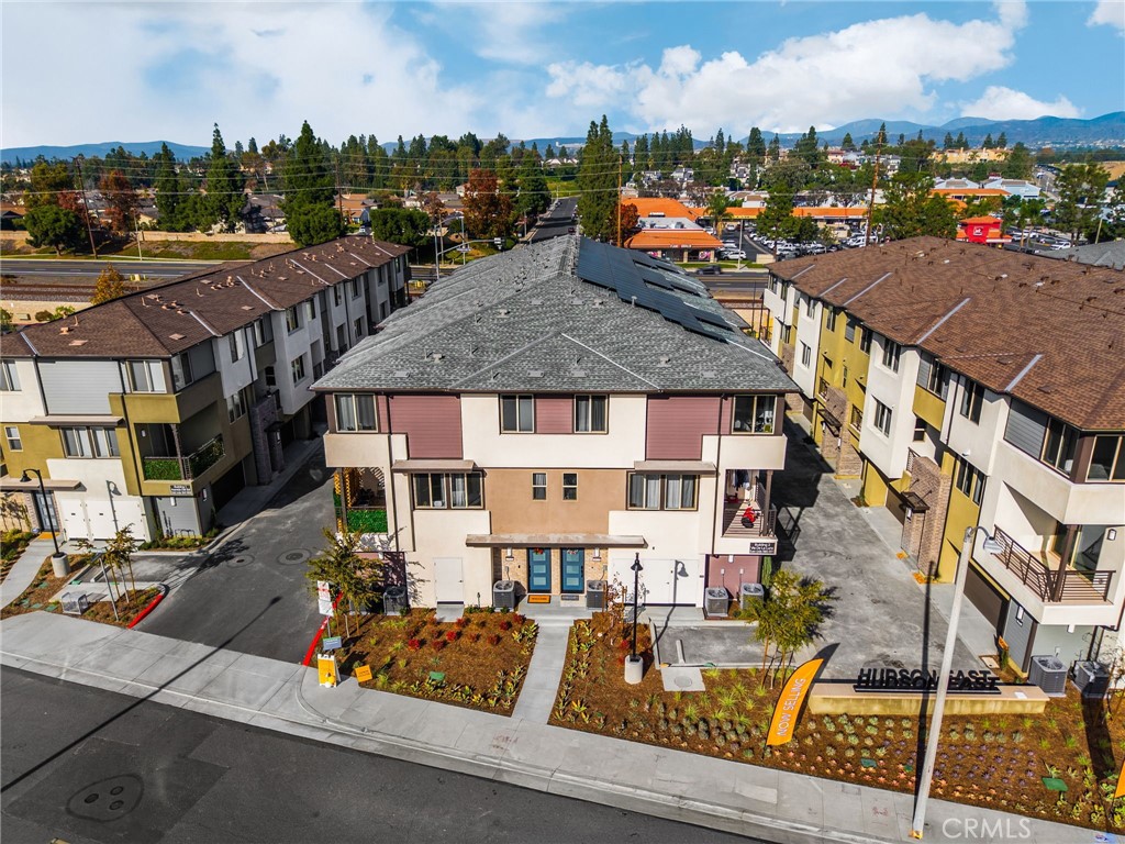 MLS #OC25275494 image #36