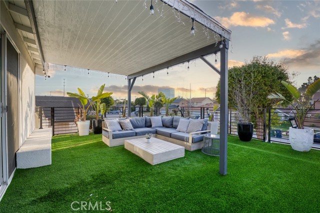 Detail Gallery Image 32 of 45 For 16782 Heritage Ln, Huntington Beach,  CA 92647 - 4 Beds | 2 Baths