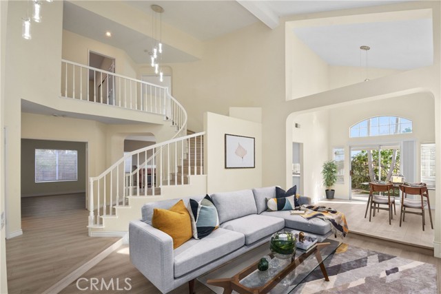 Detail Gallery Image 3 of 31 For 18003 via La Cresta, Chino Hills,  CA 91709 - 5 Beds | 3 Baths