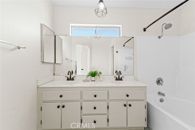 589 S Sutter Avenue, San Bernardino CA: https://media.crmls.org/medias/52a9e2b1-811b-47da-811a-60e206078540.jpg