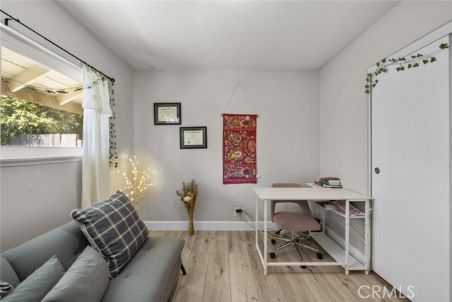 Detail Gallery Image 23 of 33 For 2019 Covington Ave, Simi Valley,  CA 93065 - 2 Beds | 2 Baths