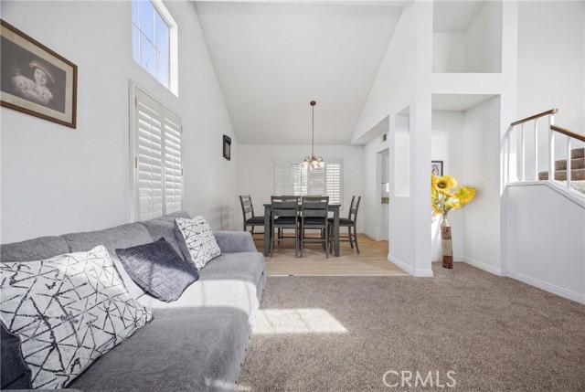 Detail Gallery Image 8 of 38 For 14673 Owens River, Victorville,  CA 92392 - 5 Beds | 3 Baths