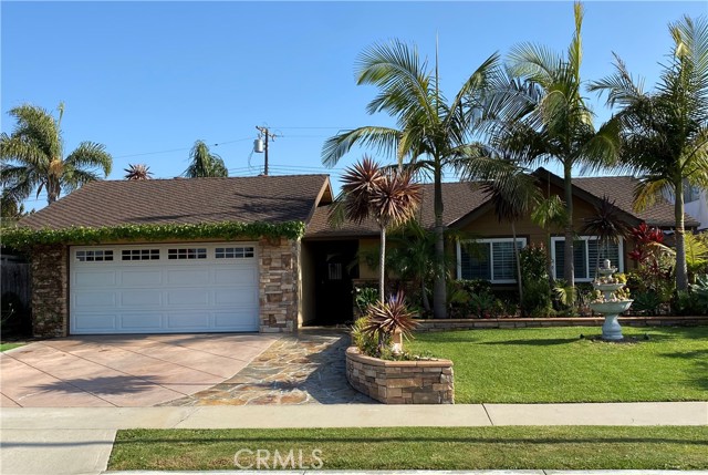 8202 Mandeville Dr, Huntington Beach, CA 92646