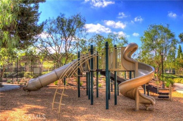 2965 Bluegrass Lane, Fullerton CA: https://media.crmls.org/medias/52ad2463-84e2-4ecd-b00b-582d21f83a6c.jpg