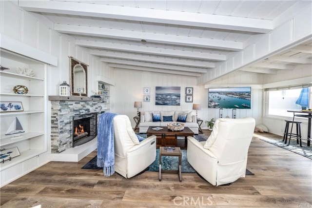 Detail Gallery Image 17 of 44 For 35325 Beach Rd, Dana Point,  CA 92624 - 4 Beds | 2/1 Baths