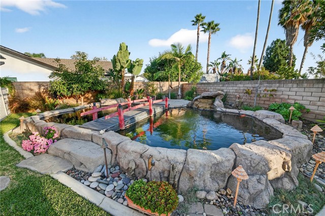 Detail Gallery Image 33 of 38 For 18568 Arbor Gate, Yorba Linda,  CA 92886 - 5 Beds | 3/1 Baths