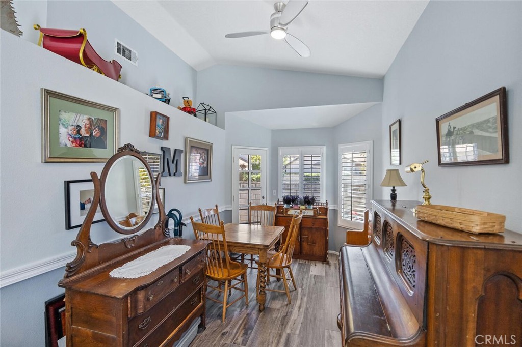 52Af4F3C 79A4 4953 Ac8B 6B675Ce617F9 28123 Seco Canyon #94, Saugus, Ca 91390 &Lt;Span Style='BackgroundColor:transparent;Padding:0Px;'&Gt; &Lt;Small&Gt; &Lt;I&Gt; &Lt;/I&Gt; &Lt;/Small&Gt;&Lt;/Span&Gt;