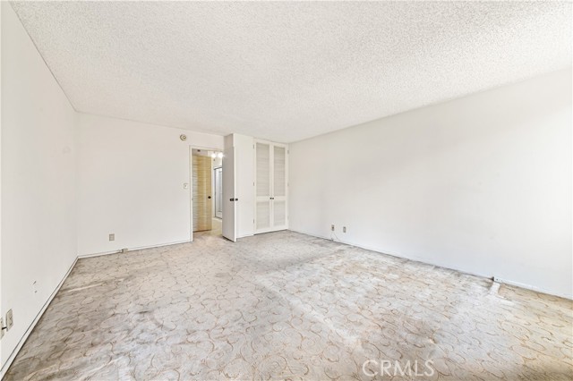 321 N Oakhurst Drive, Beverly Hills CA: https://media.crmls.org/medias/52af9ab7-9b8e-4b52-84c7-7985286155c5.jpg