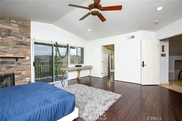 287 Goldenwood Circle, Simi Valley CA: https://media.crmls.org/medias/52b03f45-4663-4ac8-864b-eb32d8d36aeb.jpg