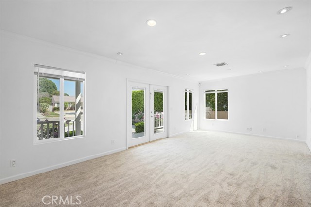 Detail Gallery Image 7 of 31 For 16814 Hartland, Lake Balboa,  CA 91406 - 3 Beds | 2 Baths