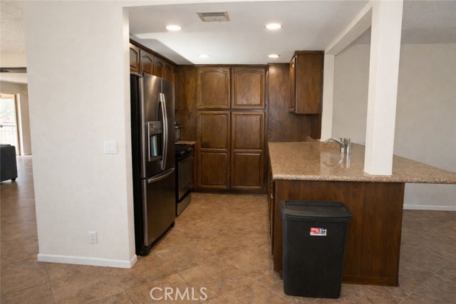 Detail Gallery Image 6 of 62 For 18804 Vine St, Hesperia,  CA 92345 - 4 Beds | 2 Baths