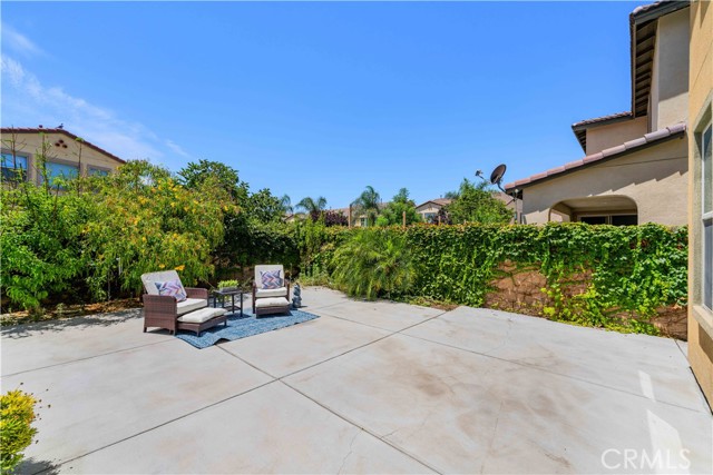2756 E Wickford Street, Ontario CA: https://media.crmls.org/medias/52b1ef9d-2cb9-4cc0-9a61-28771adb4f93.jpg