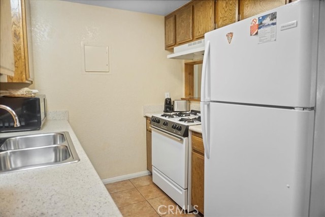 Detail Gallery Image 5 of 15 For 124 Rockledge Ln #7,  Lake Arrowhead,  CA 92352 - 2 Beds | 1/1 Baths