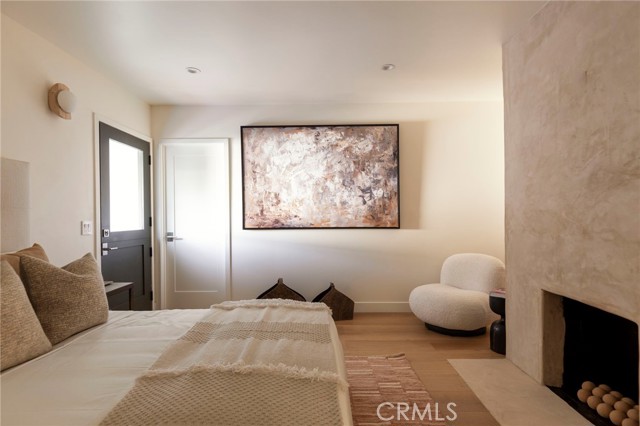 Image 21 of 41 For 3554 Sycamore