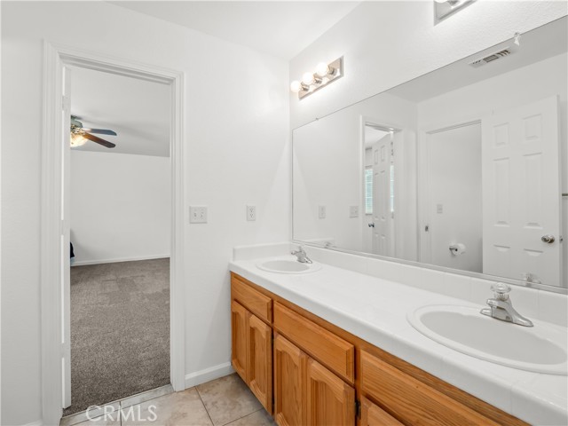 16099 Karen Road, Madera CA: https://media.crmls.org/medias/52b2ee4c-f654-4800-ae35-15ed665c67c8.jpg