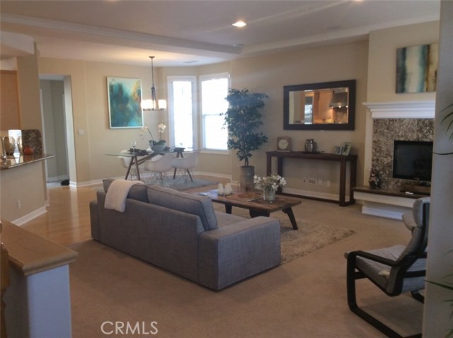 207 Aviation Place, Manhattan Beach, California 90266, 3 Bedrooms Bedrooms, ,2 BathroomsBathrooms,Residential,Sold,Aviation,SB17040709