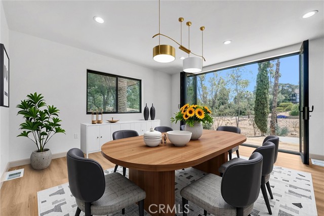 Detail Gallery Image 8 of 39 For 5090 Rockledge, Riverside,  CA 92506 - 5 Beds | 4 Baths