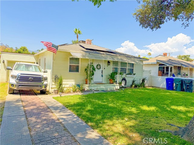 Detail Gallery Image 1 of 17 For 858 Bussey St, San Bernardino,  CA 92405 - 2 Beds | 1 Baths