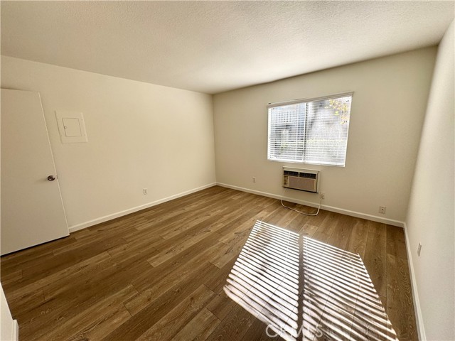 Detail Gallery Image 10 of 18 For 960 E Bonita Ave #113,  Pomona,  CA 91767 - 1 Beds | 1 Baths