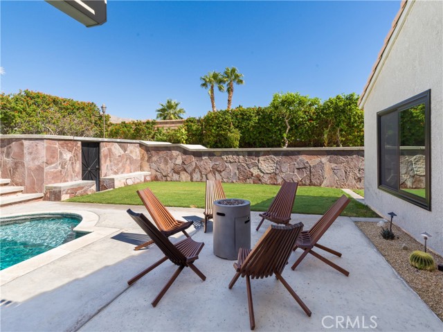 65800 Avenida Ladera, Desert Hot Springs CA: https://media.crmls.org/medias/52b40ae5-a71a-418c-b71d-490114036fc1.jpg