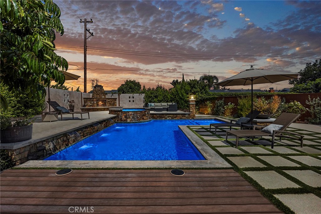 1570 N Fern Street, Orange, CA 92867