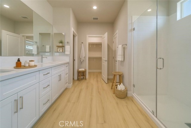 67813 Rio Vista Dr, Cathedral City CA: https://media.crmls.org/medias/52b66060-9b4b-47d4-bc33-494fc5f008a3.jpg