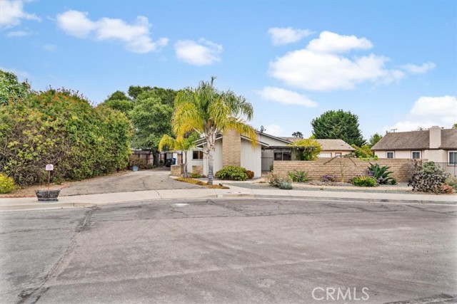 155 Walnut Street, Arroyo Grande CA: https://media.crmls.org/medias/52b66efc-0839-4697-a317-5a352e348e30.jpg